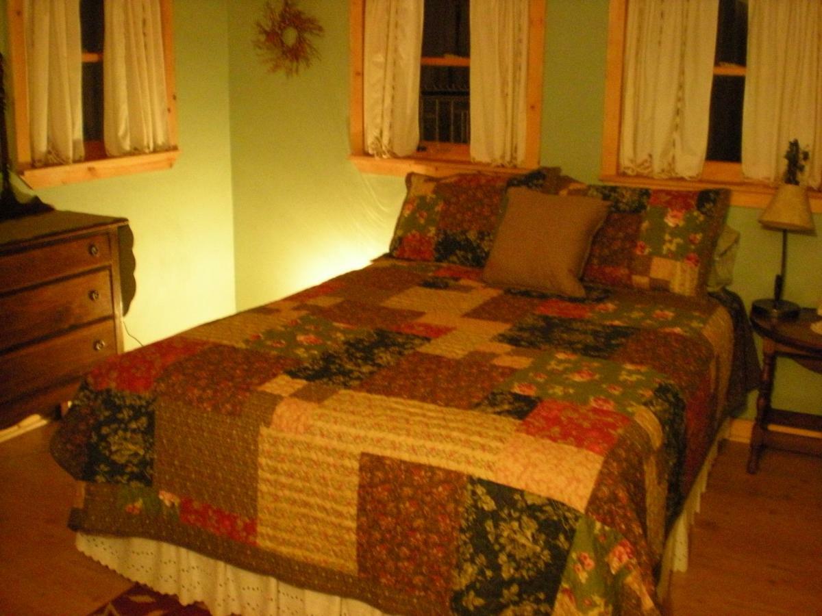 Buffalo Creek Bed And Breakfast ロビンズビル エクステリア 写真